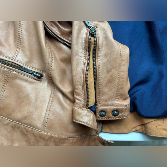 Stradivarious Real Leather Jacket - Picture 8 of 13